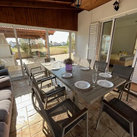 Tarracotta 4 Bedroom, Near Vilă *
